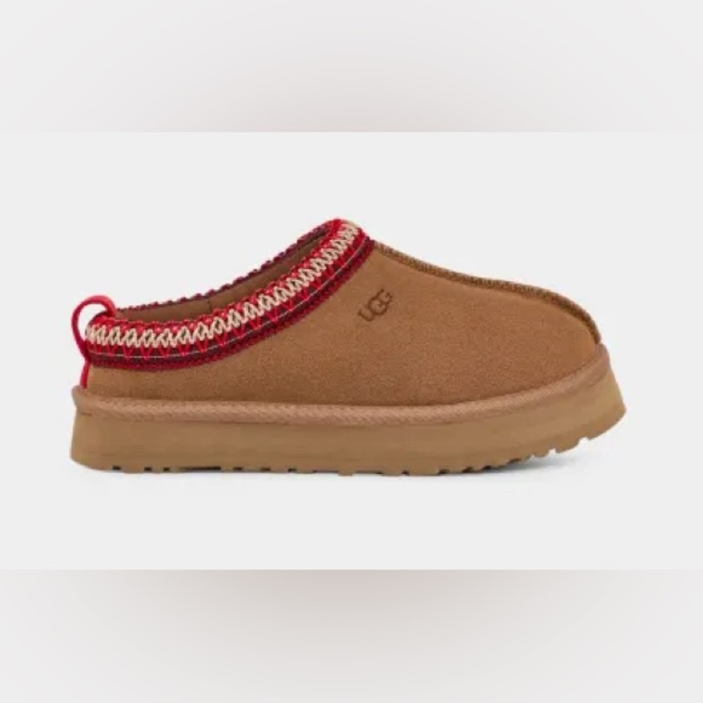 Tazz Ugg Clogs Kids size 5 (womens 6.5-7!)